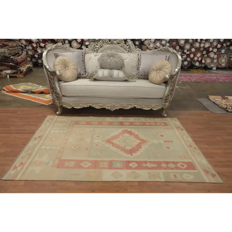 Hand Woven Southwestern Wool Multi-Colored Geometric Area Rug - 6' 6'' X 4' 8''