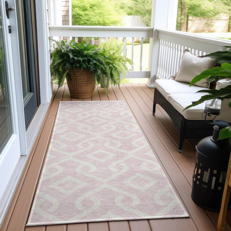 Machine Washable Indoor/ Outdoor Chantille Modern Trellis Rug
