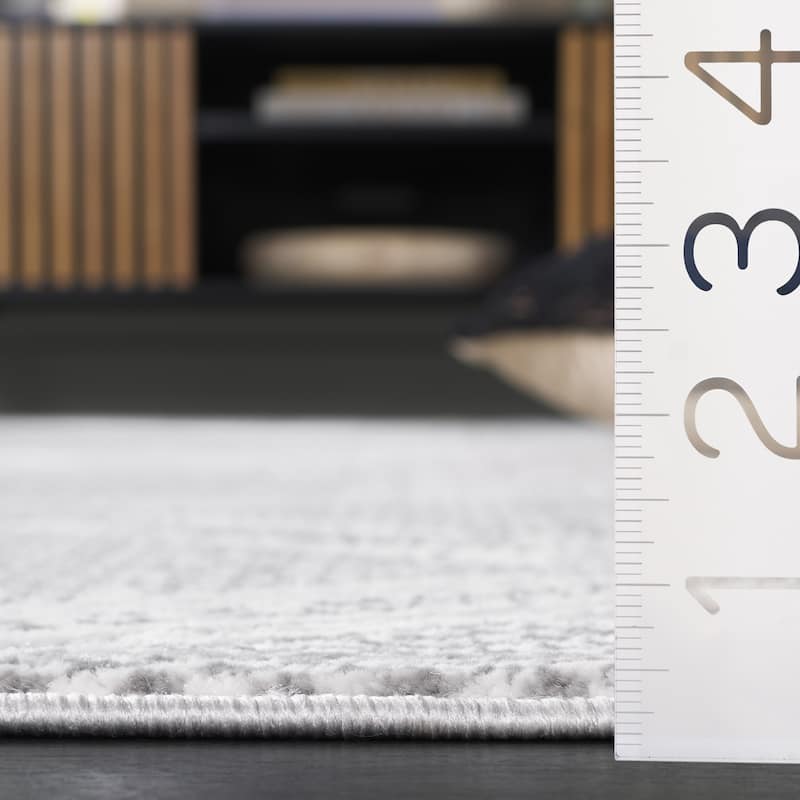 SAFAVIEH Hanna Elona Modern Contemporary Rug