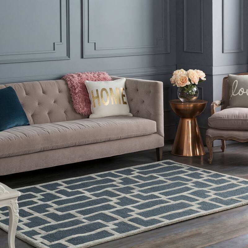 Hand-tufted Thaxted Geometric Wool Area Rug