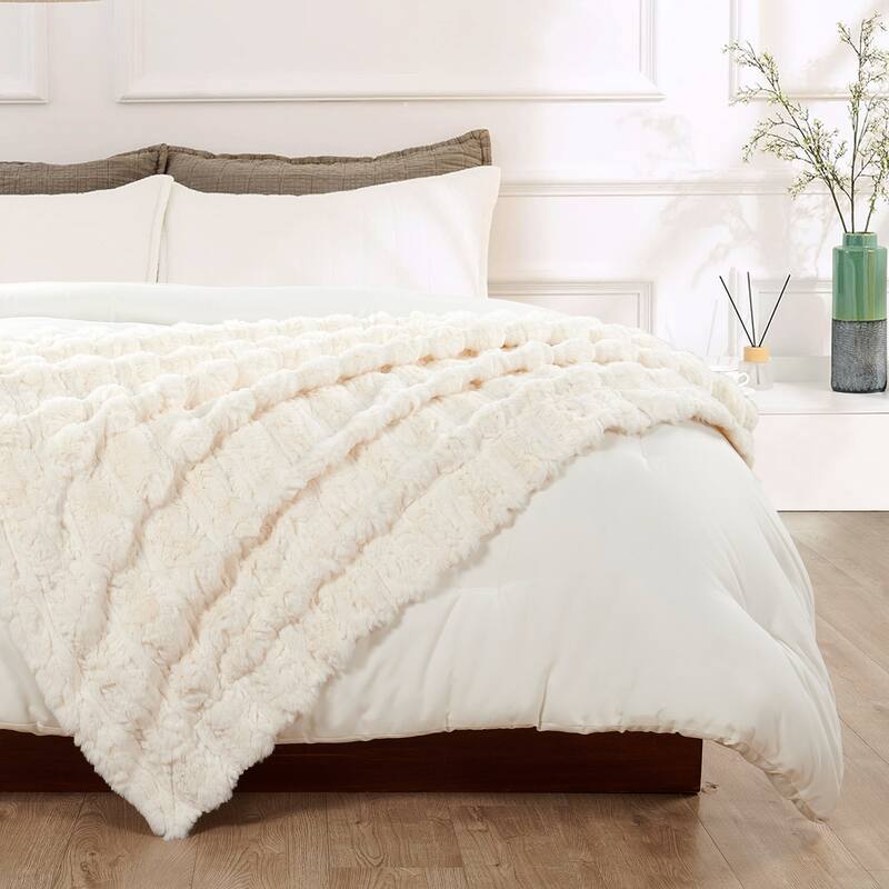 Home Soft Things Line Drawing FauxFur Throw Soft Blanket for Couch