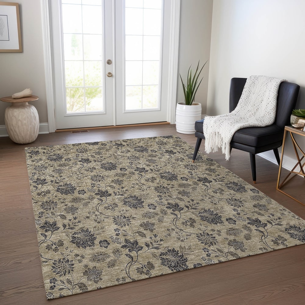 Machine Washable Indoor/ Outdoor Chantille Floral Farmhouse Rug