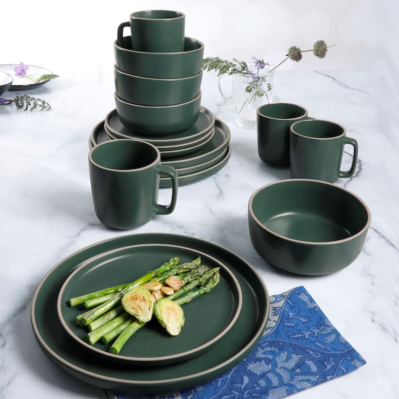 Gibson Home Zuma 16 Piece Stoneware Plates, Bowls, & Mugs Dinnerware Set - Matte White