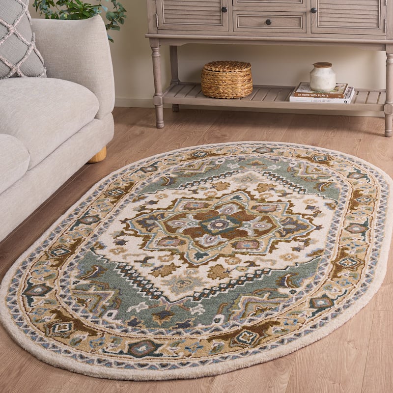 SAFAVIEH Handmade Heritage Carrol Traditional Oriental Wool Rug
