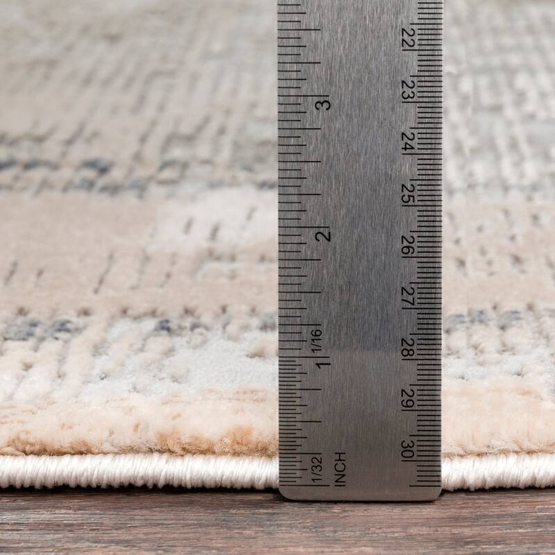 Marjan Distressed Border Area Rug - 2'7" x 7'3" Runner