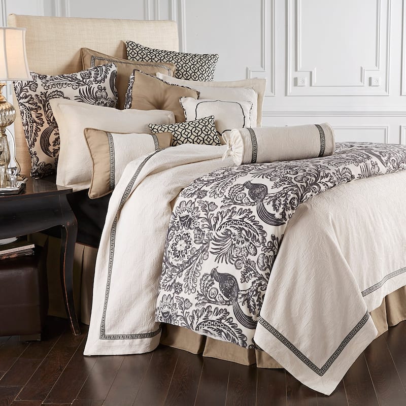 HiEnd Accents Augusta Black and White Botanical Toile Duvet Cover,1PC - King