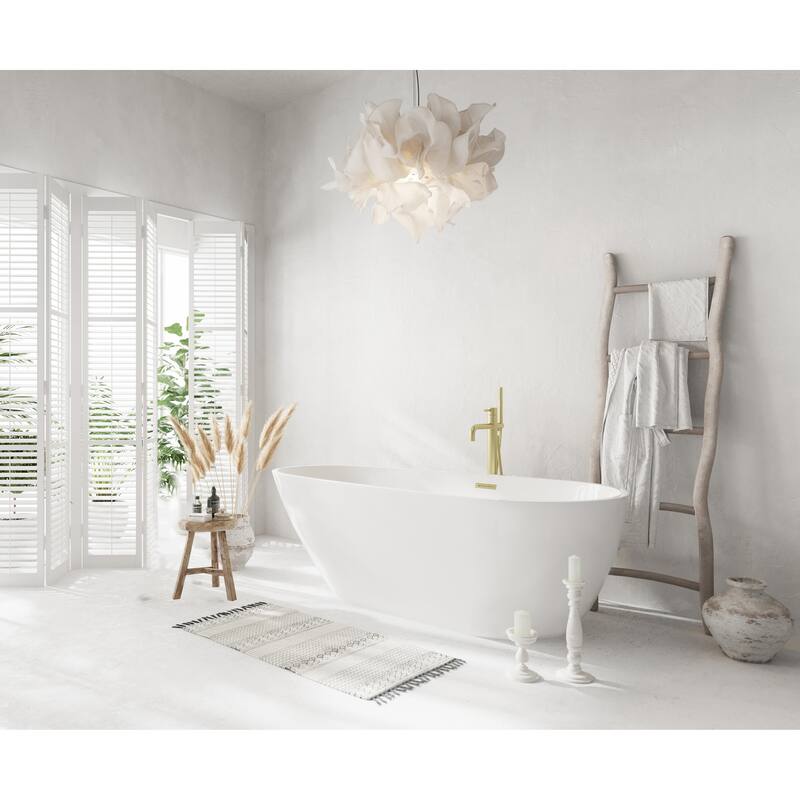 Hillary Bathtub in Glossy White
