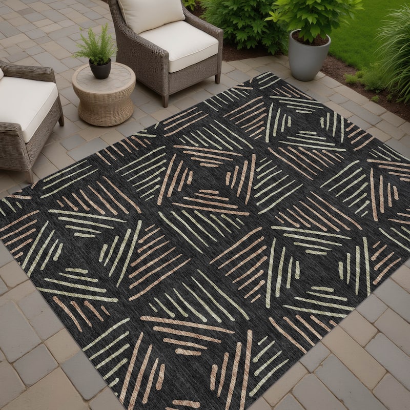 Machine Washable Indoor/ Outdoor Geo Dia Chantille Rug