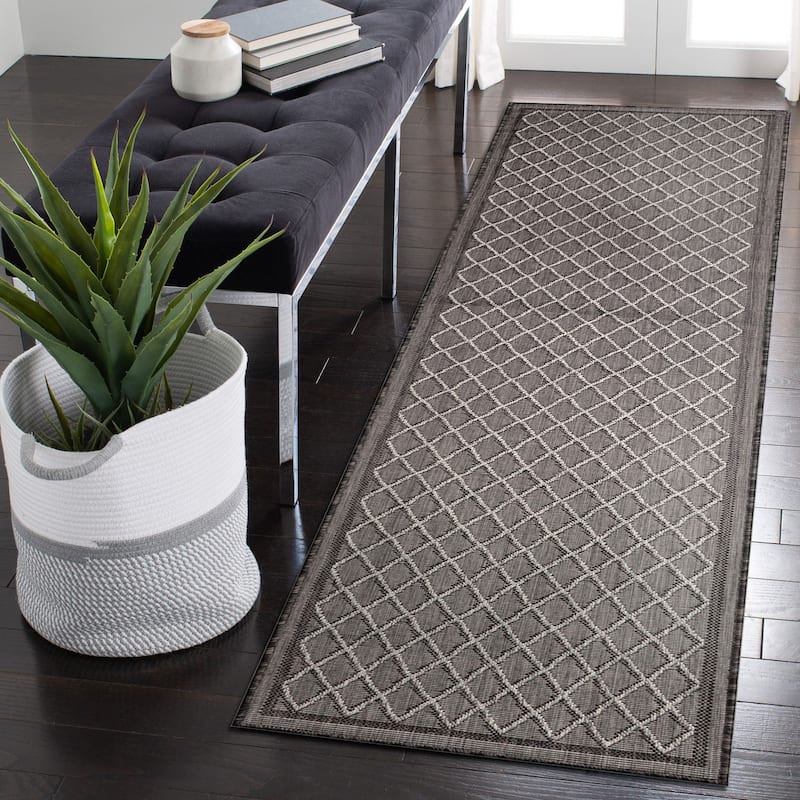 Liora Manne Carmel Diamonds Indoor/Outdoor Area Rug