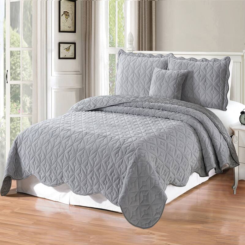 Serenta Diamond Flannel Quilted 4-piece Coverlet Set