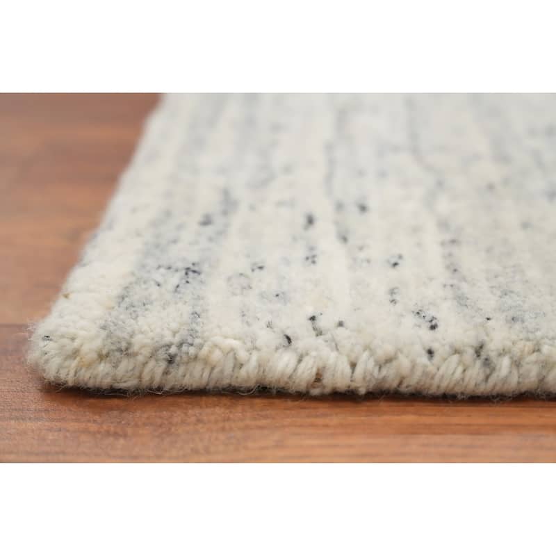 Hand Knotted Oriental 100% Wool Carpet Tribal Animal Pictorial Beige & Ivories Gabbeh Area Rug - 7' 7'' X 5' 3''