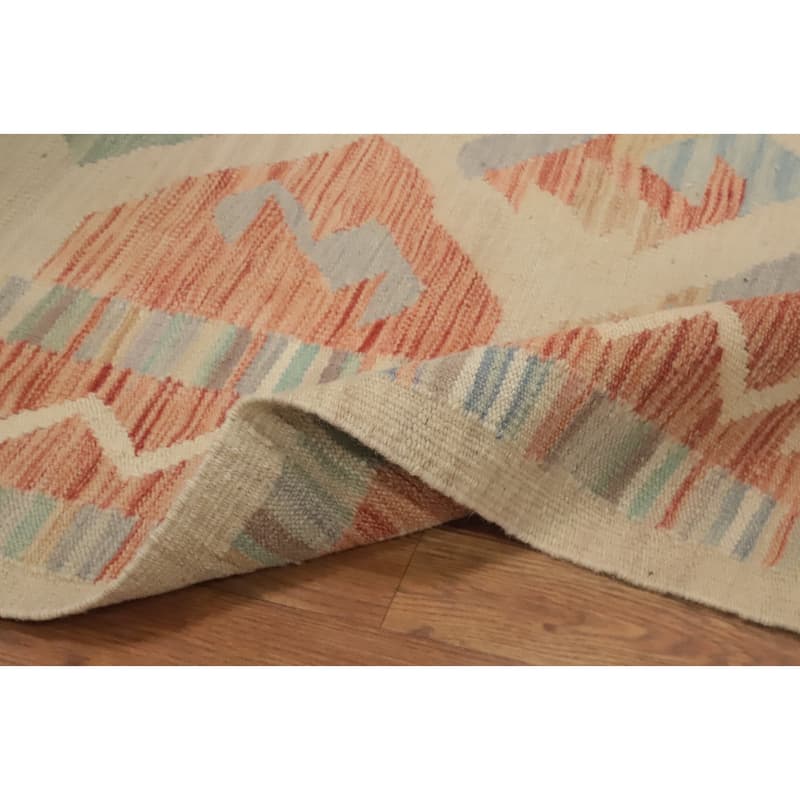 Hand Woven Oriental 100% Wool Carpet Southwestern Tribal Beige & Ivories Kilim Area Rug - 8' 2'' X 5' 1''