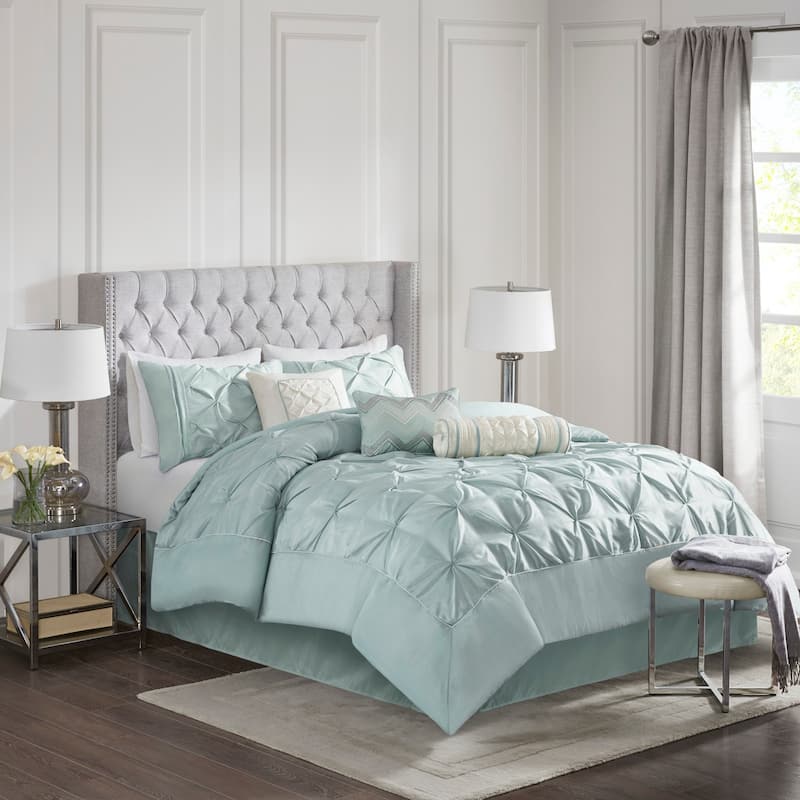 GDF Studio - Laurel 7-Piece Tufted Comforter Set with Decorative Pillows - Seafoam (Queen)