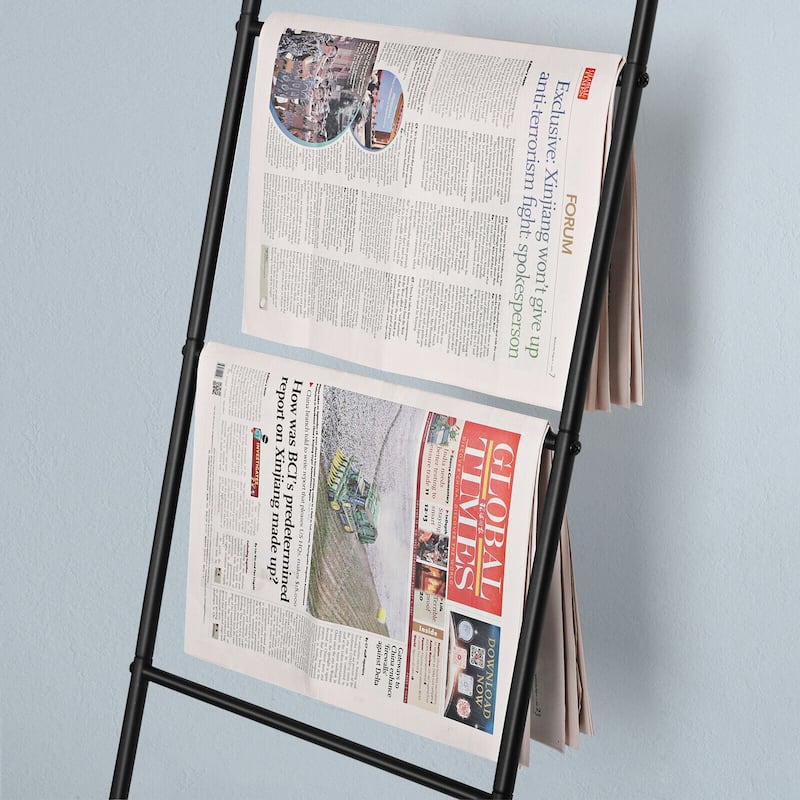 Wall Leaning Blanket Towel Holder