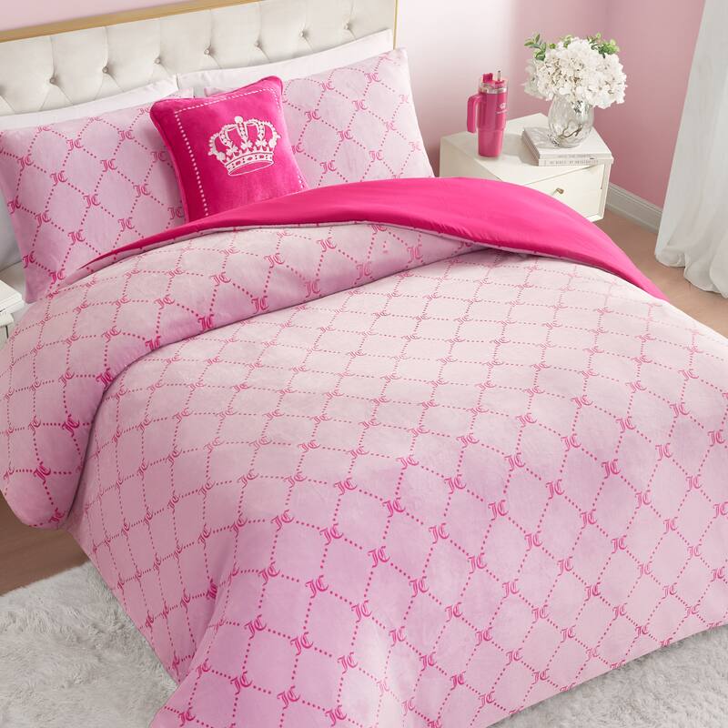 Juicy Couture Plush Trellis Link Reversible Comforter Sets