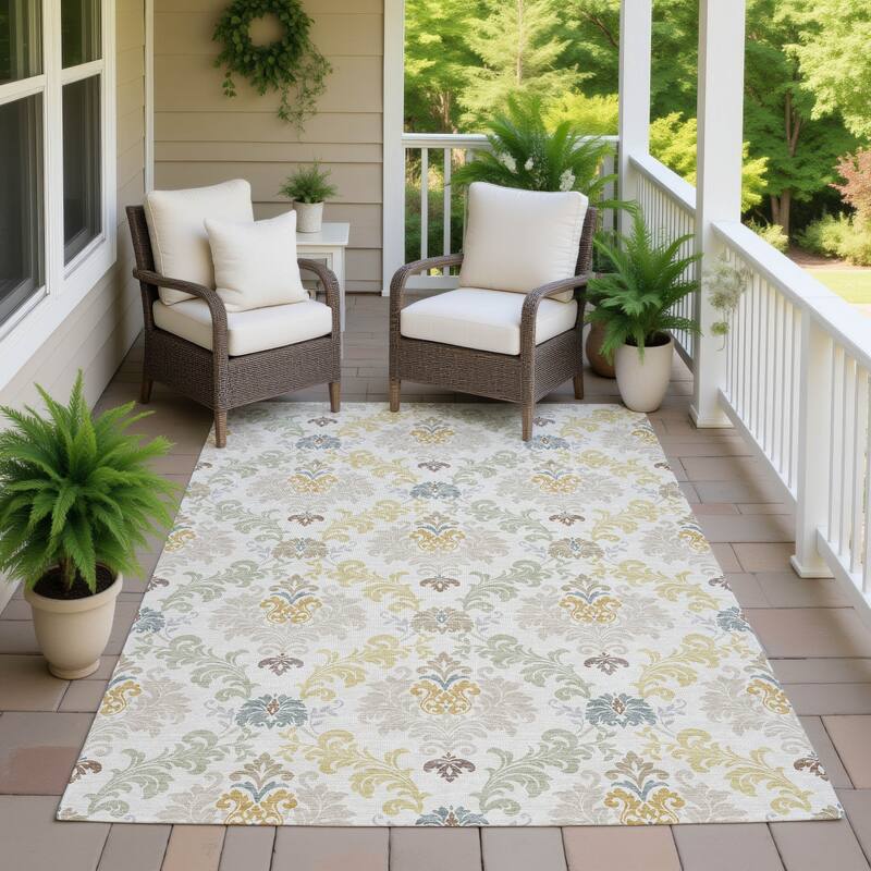 Machine Washable Indoor/ Outdoor Damask Patna Chantille Rug