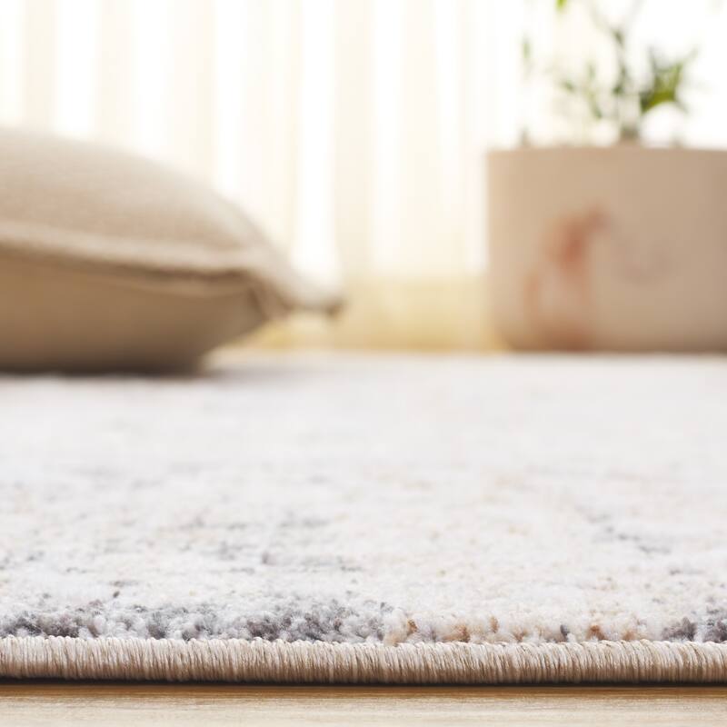 SAFAVIEH Finley Stoyanka Floral Rug