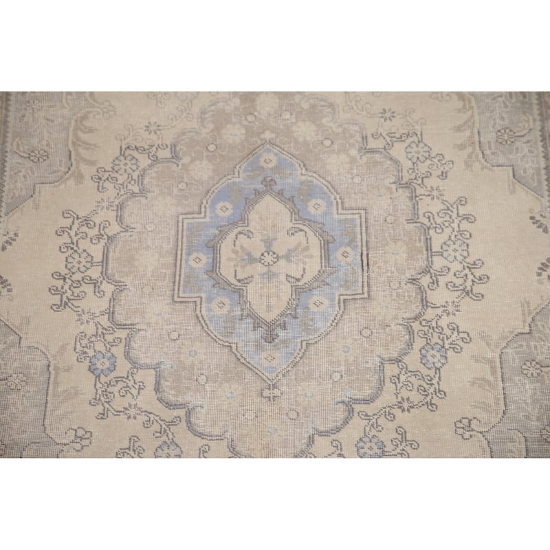 Hand Knotted Oriental 100% Wool Carpet Traditional Medallion Beige & Ivories Tabriz Area Rug - 8' 11'' X 6' 2''
