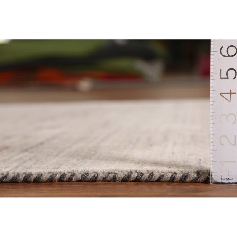 Hand Knotted Oriental 100% Wool Carpet Tribal Tribal Beige & Ivories Gabbeh Area Rug - 7' 9'' X 5' 0''