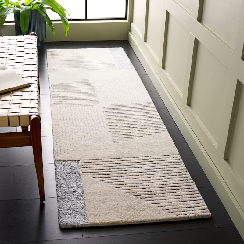 SAFAVIEH Handmade Ebony Makvala Contemporary Wool Rug - 2'3" x 7' Runner - Beige/Grey