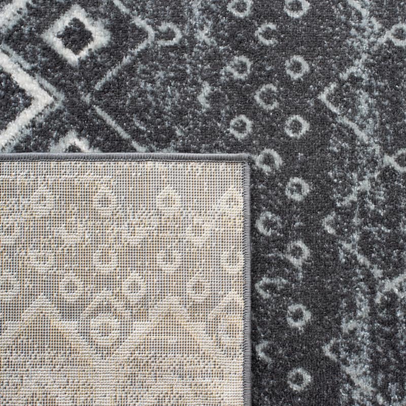 SAFAVIEH Amsterdam Iskra Moroccan Boho Rug