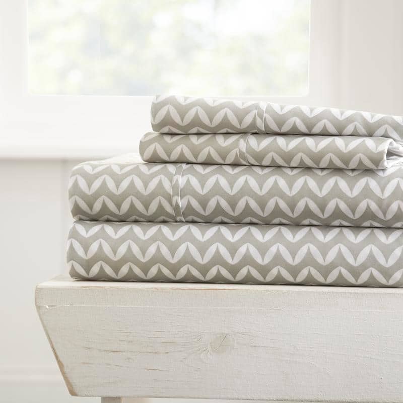 Becky Cameron Puffed Chevron Pattern 4 Piece Deep Pocket Bed Sheet Set
