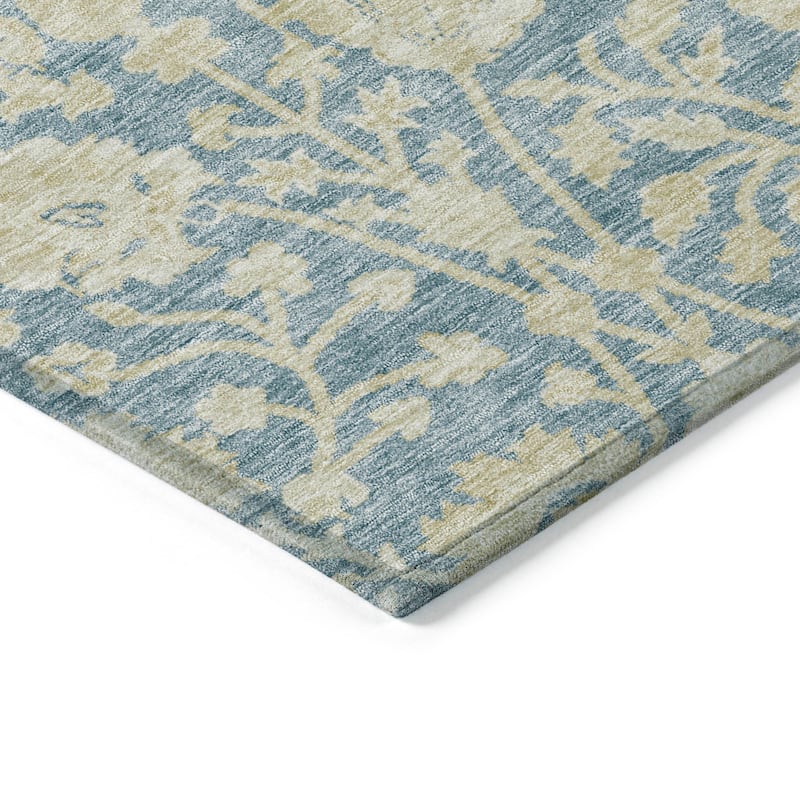Machine Washable Indoor/ Outdoor Traditional Kashan Chantille Rug