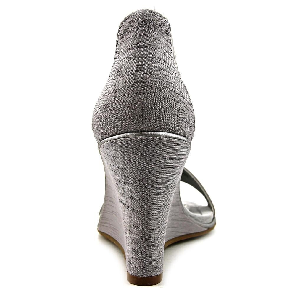 new york transit looking great wedge sandal