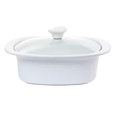 Gibson Elite Gracious Dining 1.9 Quart Stoneware Casserole in White with Glass Lid