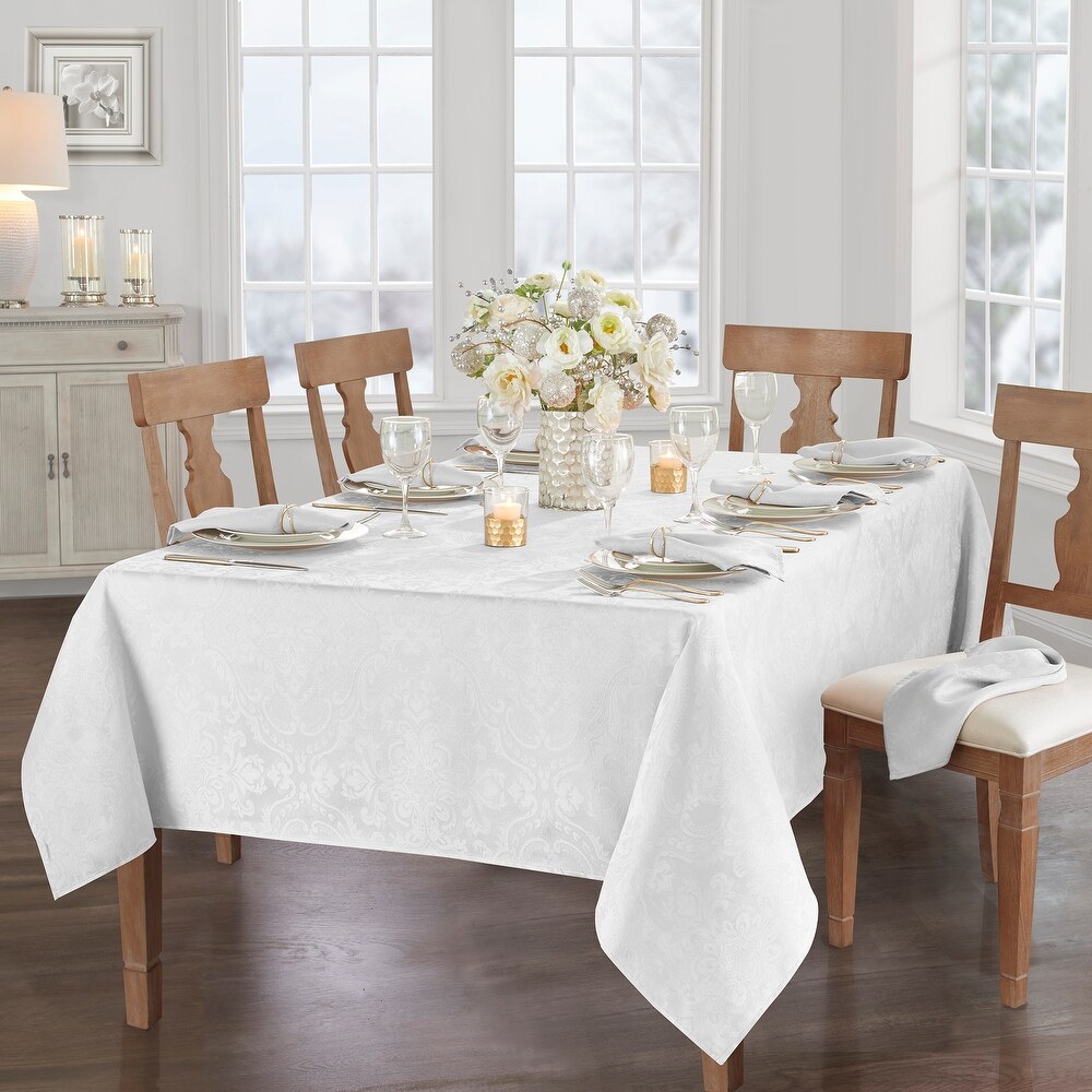 https://ak1.ostkcdn.com/images/products/is/images/direct/c4b67d66e7dda012deaee302b43256b523be3b98/Caiden-Elegance-Damask-Tablecloth.jpg