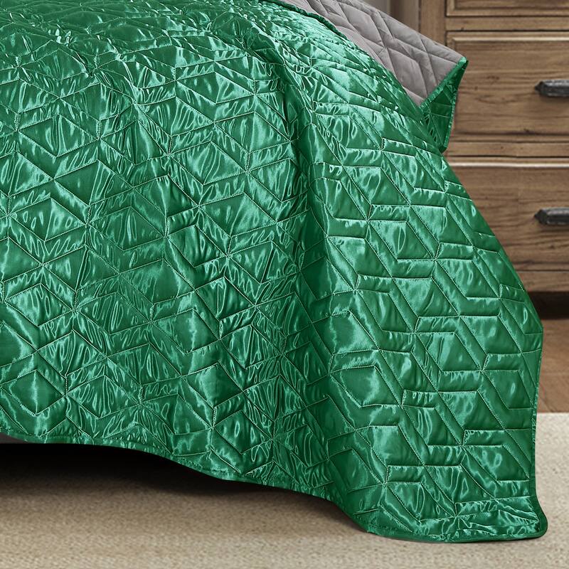 Aurelio Satin 3 Piece Reversible Bedspread