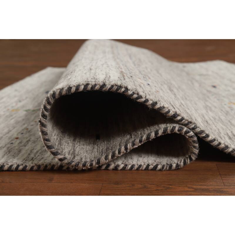 Hand Knotted Oriental 100% Wool Carpet Tribal Animal Pictorial Beige & Ivories Gabbeh Area Rug - 6' 0'' X 4' 1''