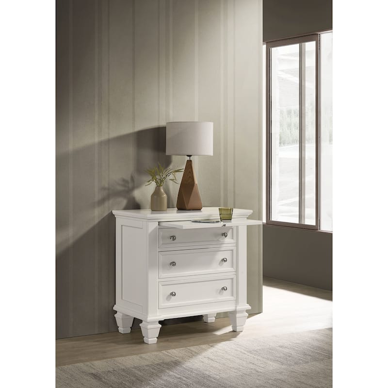 Sandy Beach Coastal 3-drawer Wood Nightstand