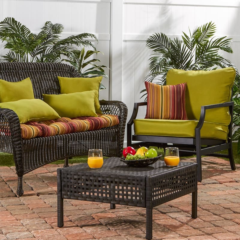 Kinnabari 44-inch Outdoor Stripe Swing/ Bench Cushion