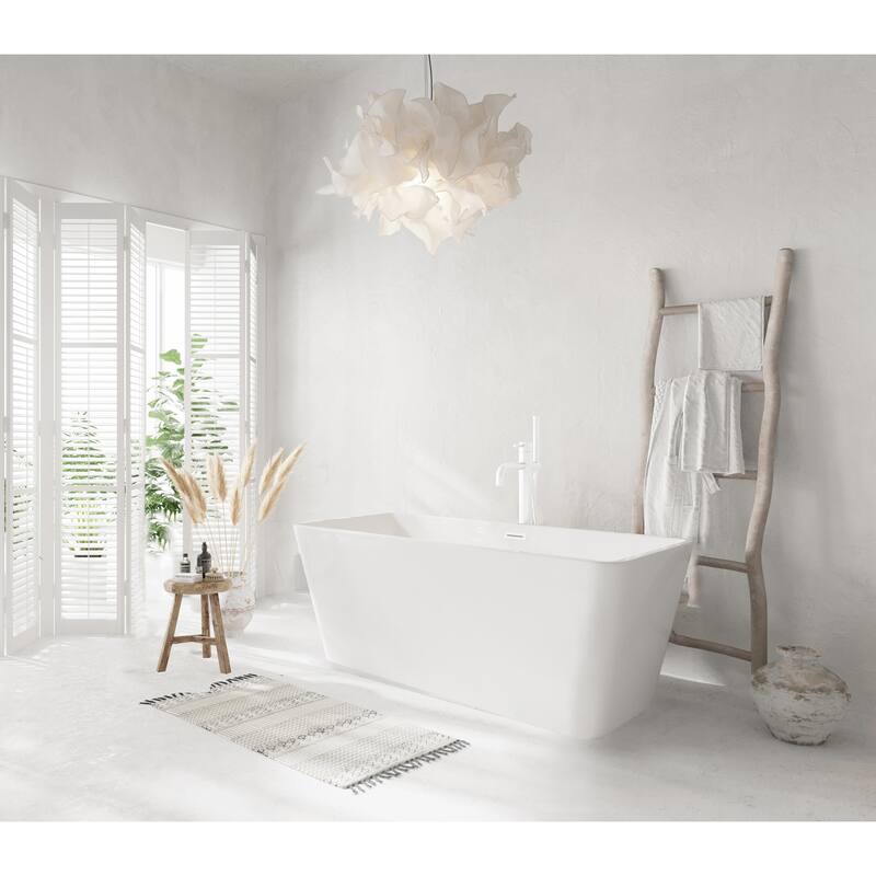 Thaddeus Bathtub in Glossy White
