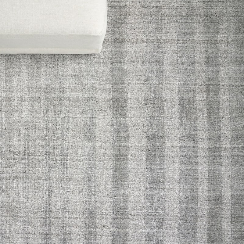 EXQUISITE RUGS Robin Stripe Hand-loomed Bamboo Silk/Wool Grey Area Rug.