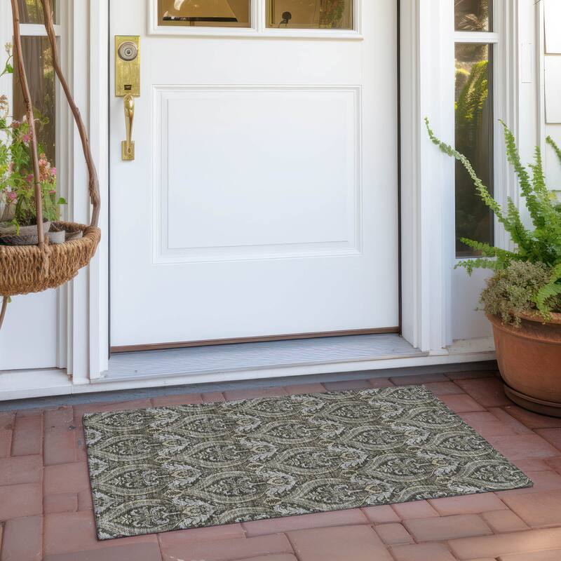 Machine Washable Indoor/ Outdoor Damask Chantille Rug