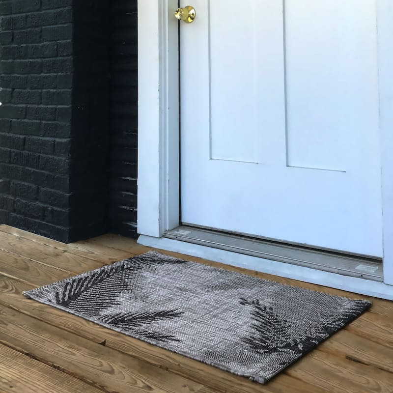 Sevita Callie Coastal Palm Fronds Tropical Indoor/Outdoor Area Rug