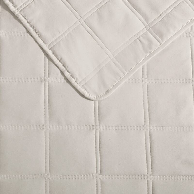 Kenneth Cole Solid Stonewashed Reversible Quilt Set