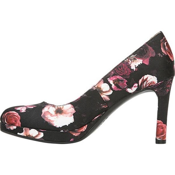 naturalizer teresa pump