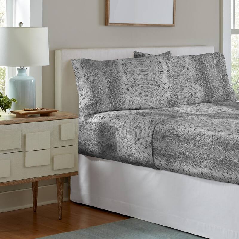 Pointehaven Soft Cotton 180 GSM Deep Pocket Oversized Brushed Flannel Sheet Set - Python - Queen