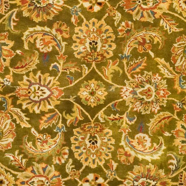 SAFAVIEH Handmade Classic Clotilda Traditional Oriental Wool Rug