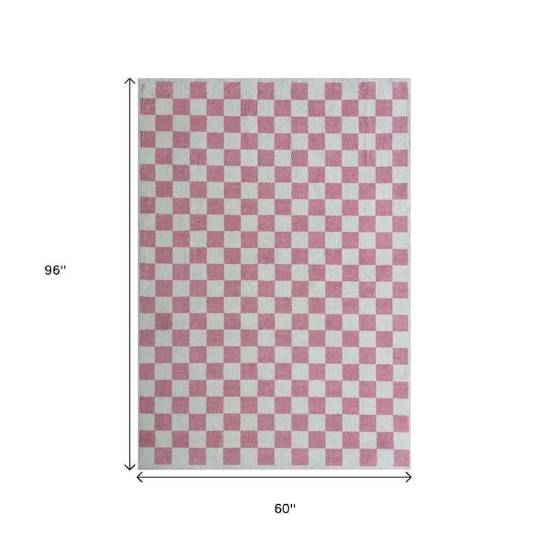 HomeRoots Checkered Modern Rectangle Area Rug - 96 in. x 60 in. x 0.4 in.
