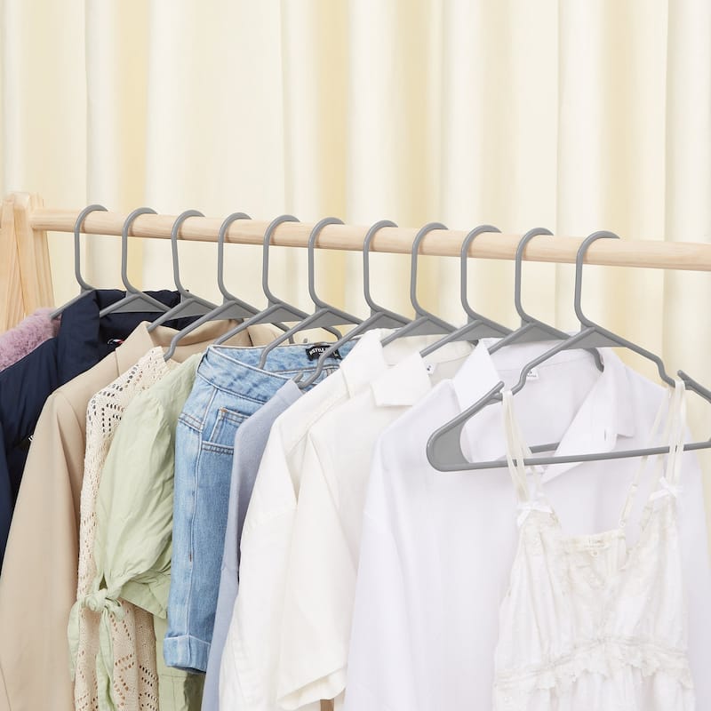 Javlergo 25/50 Pack Plastic Hanger, Space Saving Sturdy Heavy Duty Clothing Notched Hangers