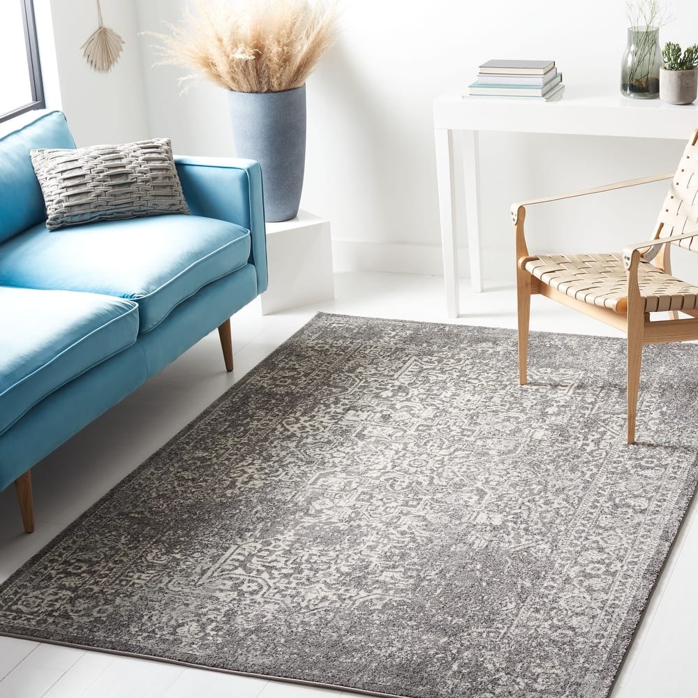 SAFAVIEH Evoke Pety Vintage Distressed Rug
