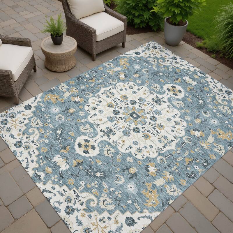 Machine Washable Indoor/ Outdoor Traditional Savannah Chantille Rug
