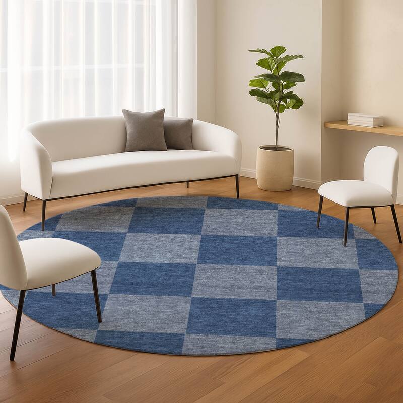 Machine Washable Indoor/ Outdoor Modern Checker Chantille Rug