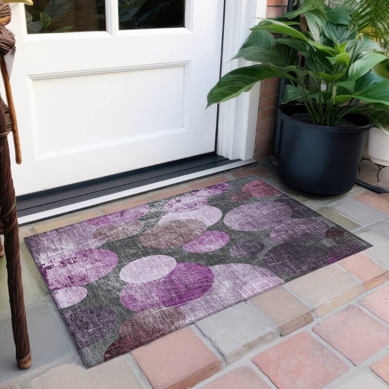 Machine Washable Indoor/ Outdoor Bubbles Chantille Rug