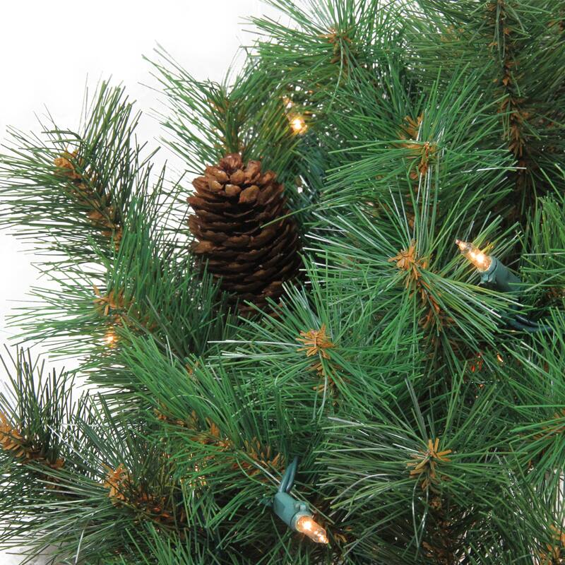 Royal Oregon Pine Artificial Christmas Wreath 24-Inch, Clear Lights