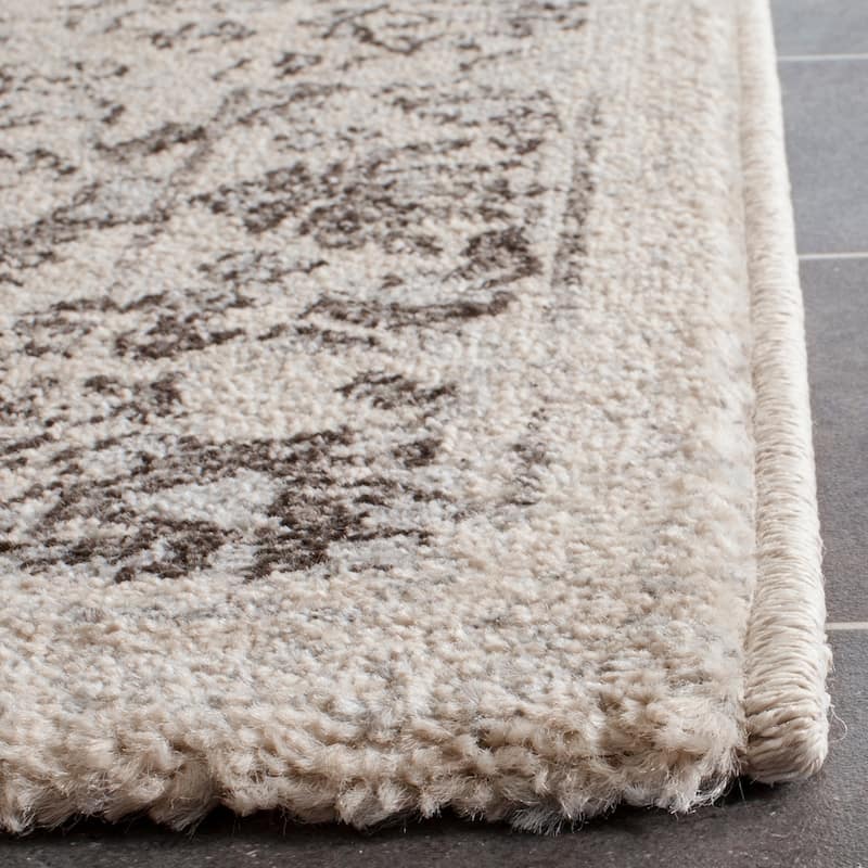 SAFAVIEH Carmel Lilianka Vintage Boho Distressed Oriental Rug